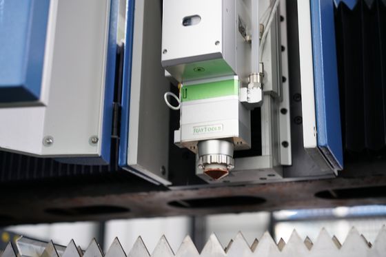 Máquina de corte 6000mm do laser da fibra do CNC de Raycus 3300w para a tubulação de aço galvanizada